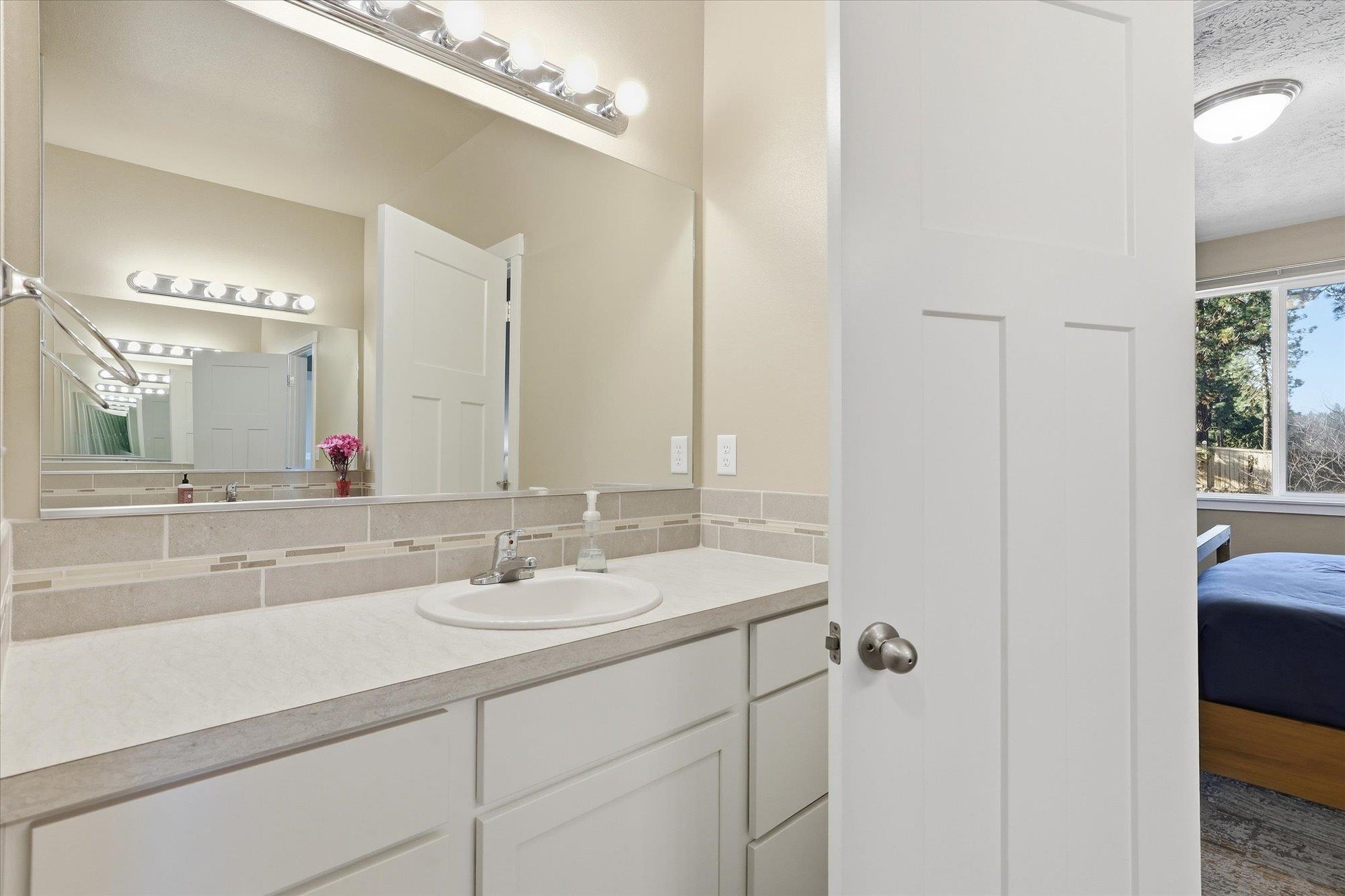 16721 North Dakota Lane Colbert, WA 99005 - Photo 19 of 47