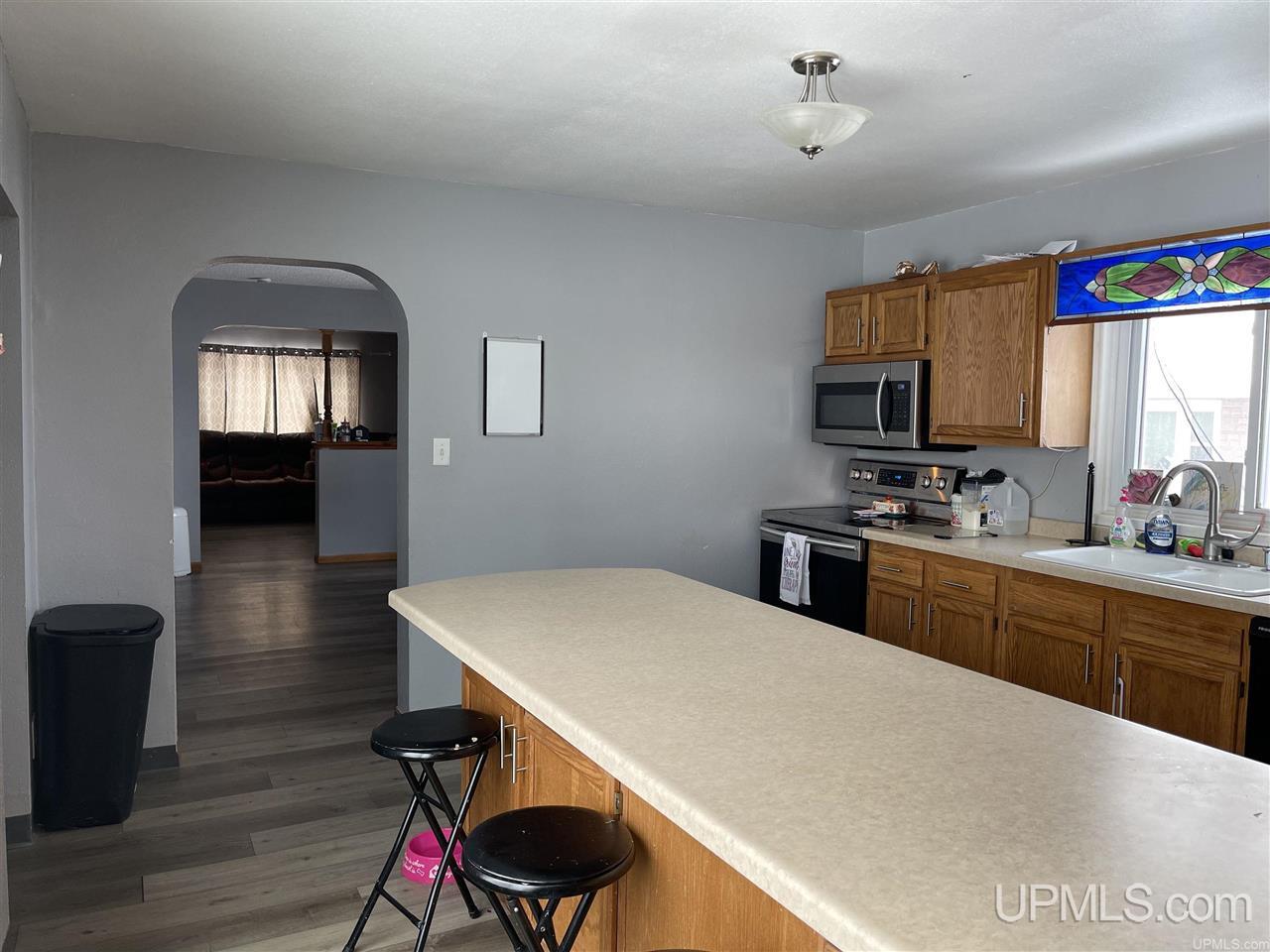 508 Division Street Hurley, WI 54534 - Photo 7 of 26