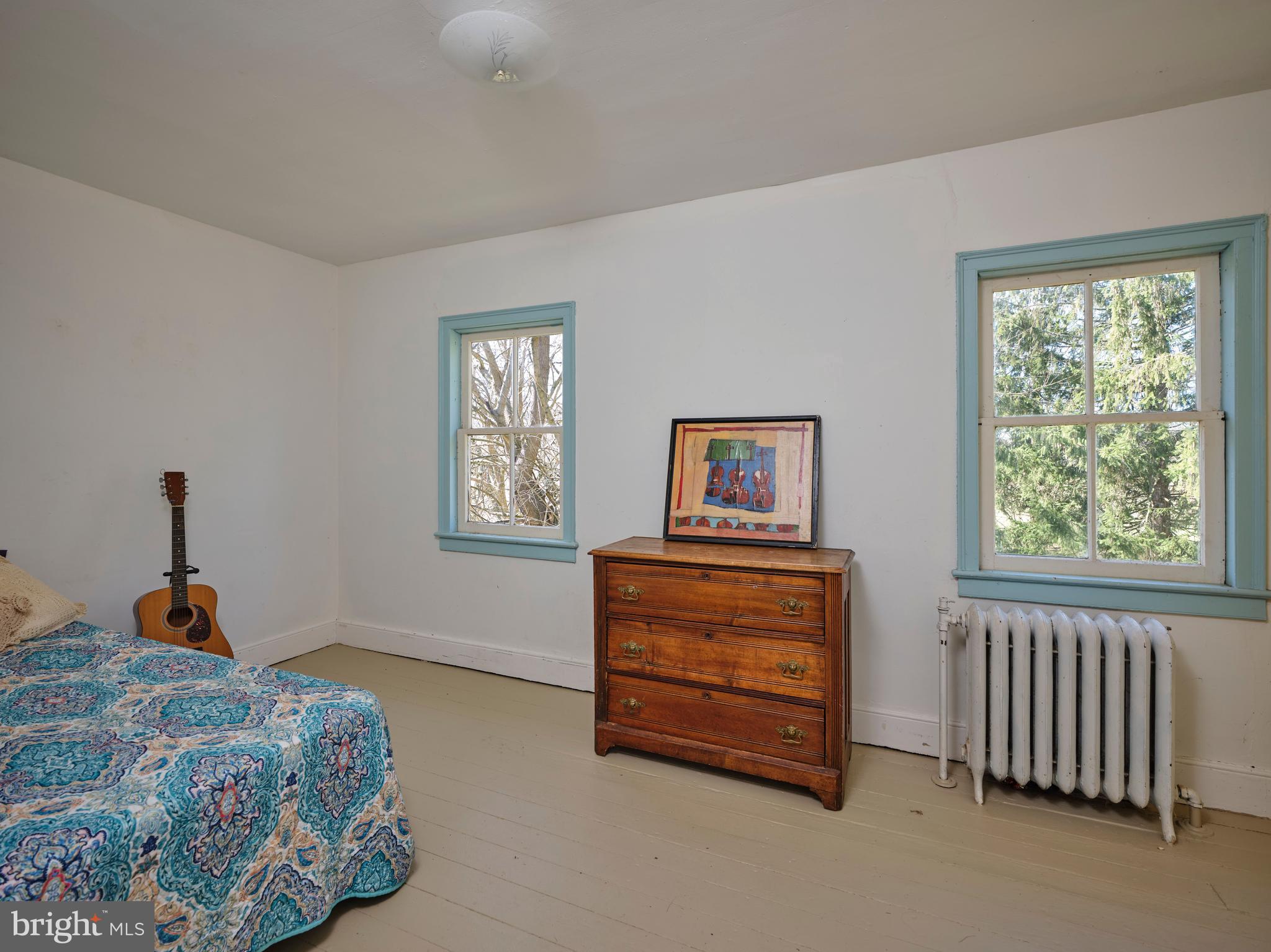 135 Riegelsville Milford Road Milford, NJ 08848 - Photo 23 of 36 Guest Bedroom