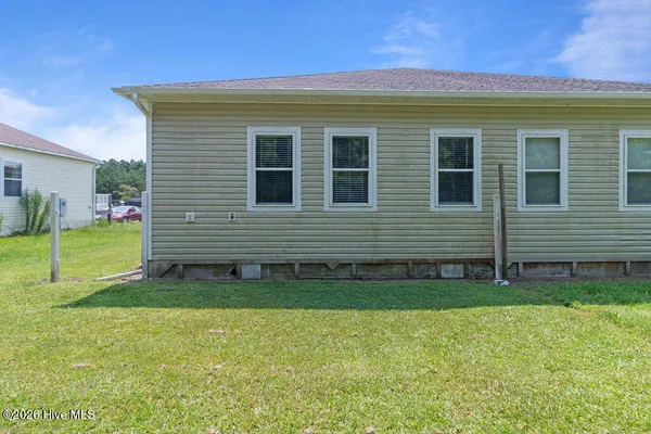 $1,500 | 213 Lloyd Street, Holly Ridge, NC 28445
