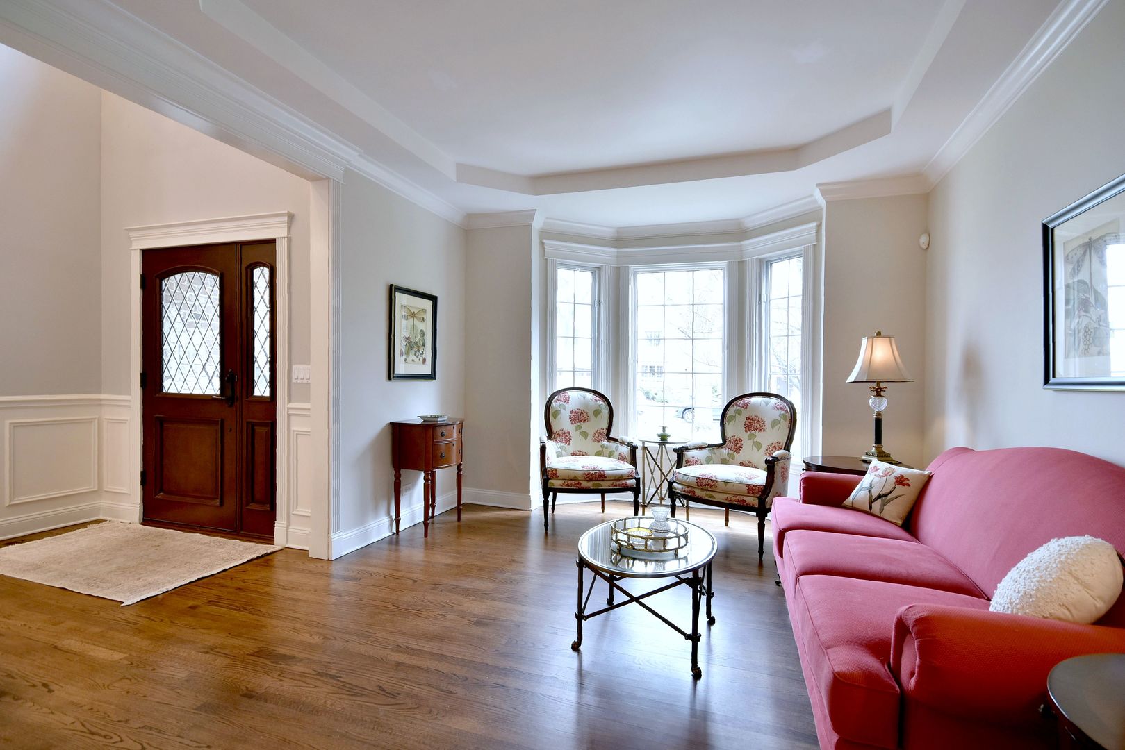 664 Bryan Street Elmhurst, IL 60126 - Photo 4 of 56 Gallery Image 4