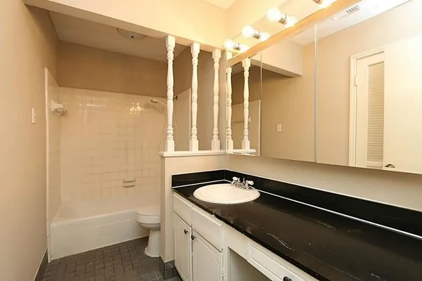 $2,100 | 12623 Westella Drive, Houston, TX 77077