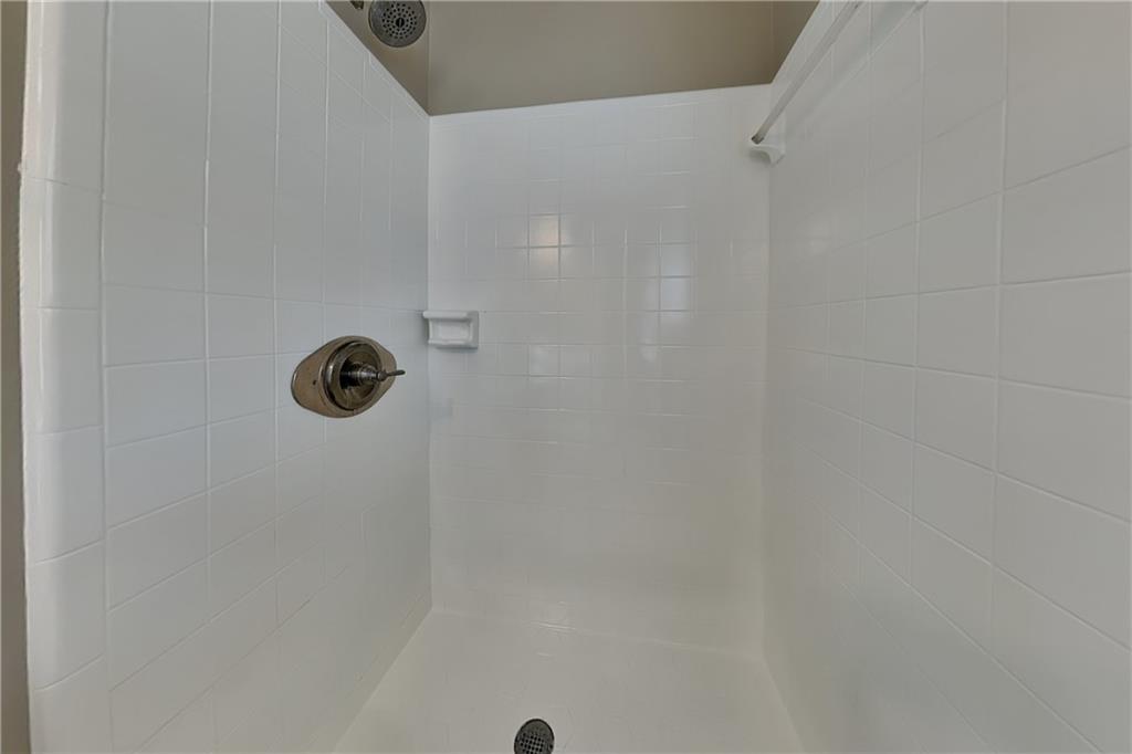 4656 Lincoln Way Southwest Lilburn, GA 30047 - Photo 11 of 19