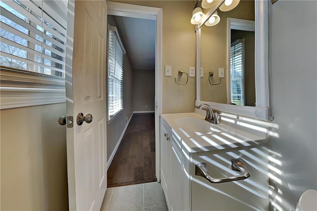 4656 Lincoln Way Southwest Lilburn, GA 30047 - Photo 10 of 19