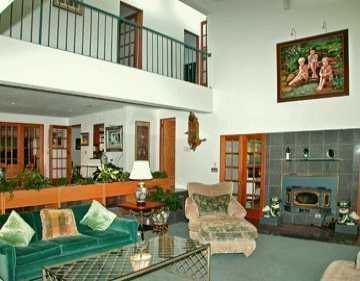 320 Hunt Road Fox Chapel, PA 15215 - Photo 2 of 8 Gallery Image 2
