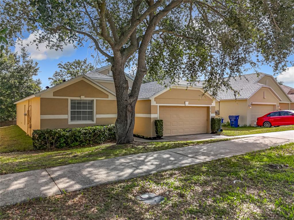 2019 Newtown Road Groveland, FL 34736 - Photo 1 of 38 Gallery Image 1