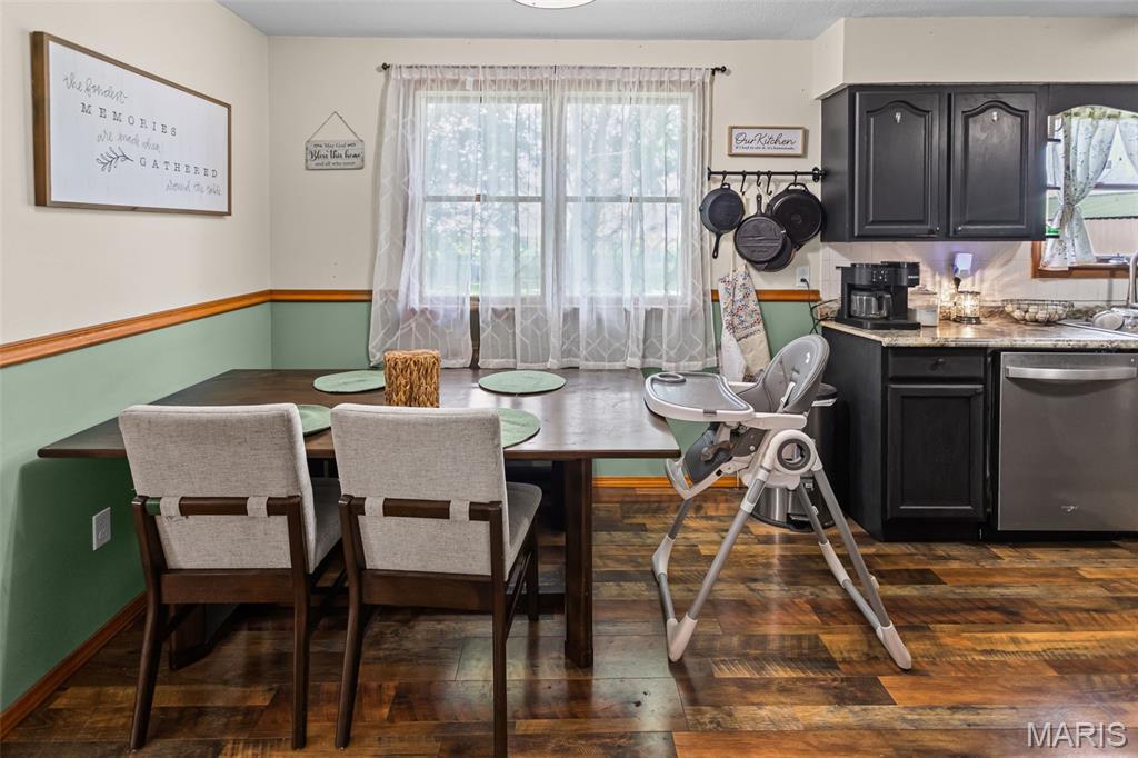 505 Hinton Street Kane, IL 62054 - Photo 25 of 61