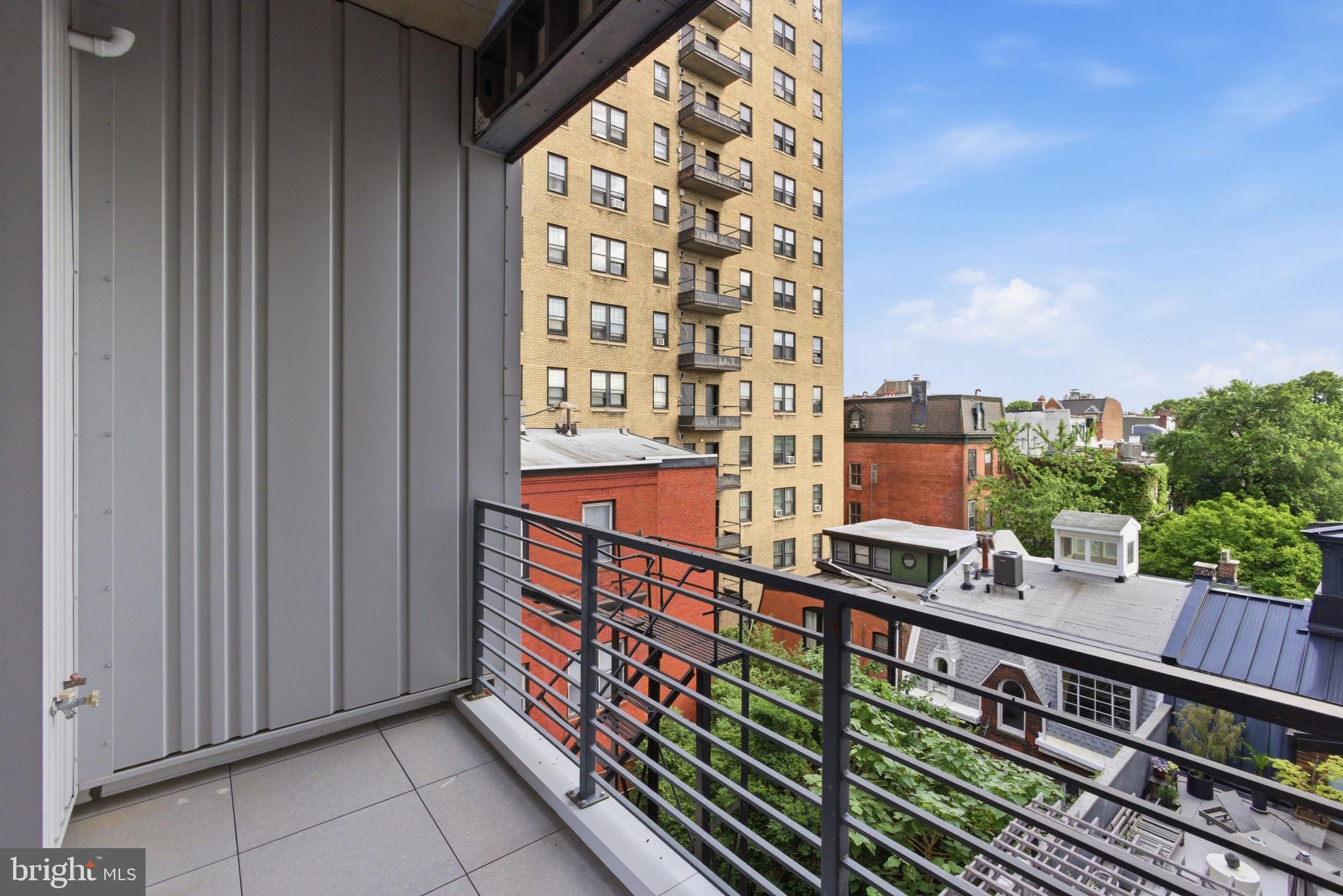2108-10 Walnut Street, Unit 301 Philadelphia, PA 19103 - Photo 26 of 34