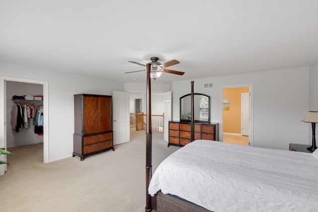 301 Monument Road Elgin, IL 60124 - Photo 22 of 49