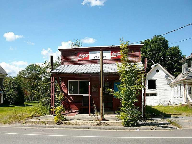 23-25 Wilton Road Farmington, ME 04938 - Photo 11 of 15 Exterior Front. General Store