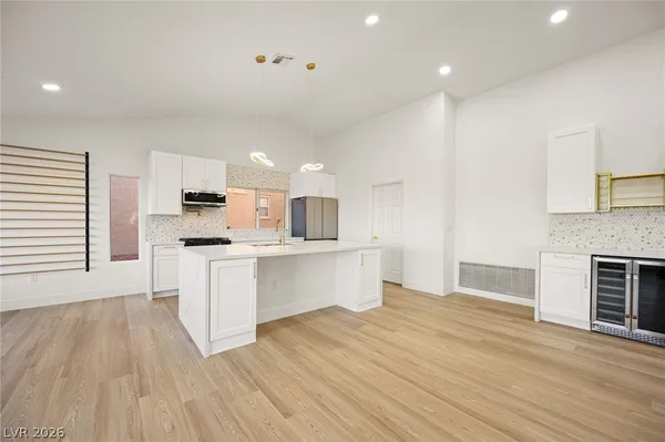 $2,550 | 2808 Crown Ridge Drive, Las Vegas, NV 89134