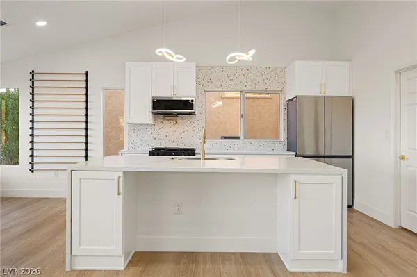 $2,550 | 2808 Crown Ridge Drive, Las Vegas, NV 89134