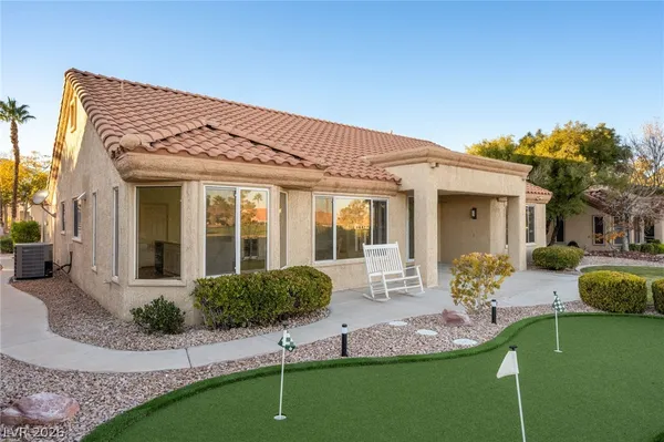 $2,550 | 2808 Crown Ridge Drive, Las Vegas, NV 89134