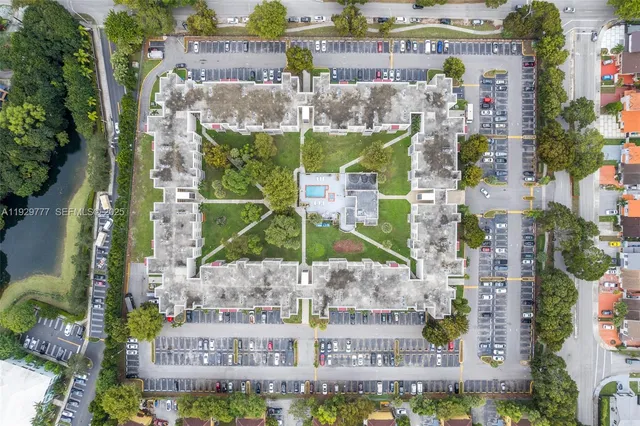 $300,000 | 8006 Southwest 149th Avenue, Unit D109, Miami, FL 33193