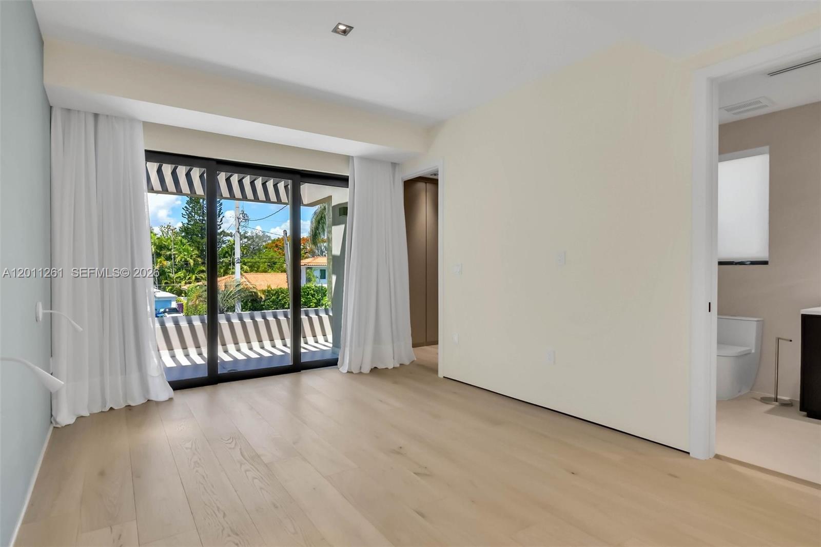 135 Southwest 29th Road Miami, FL 33129 - Photo 30 of 74