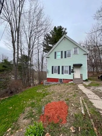 $249,500 | 6 Elm Street, Gardiner, ME 04345