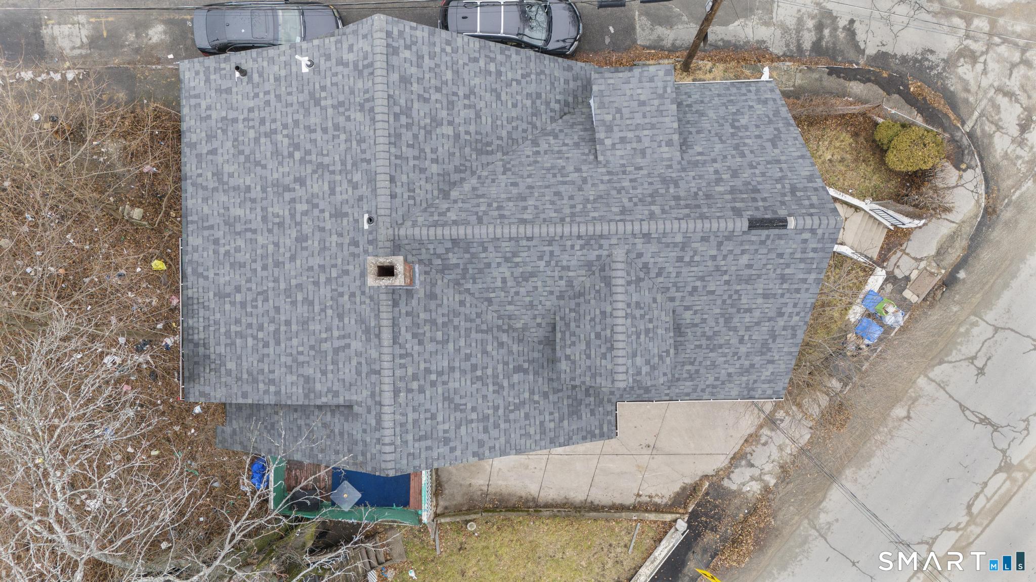 103 Walnut Street Waterbury, CT 06704 - Photo 3 of 38 a bathroom with a shower