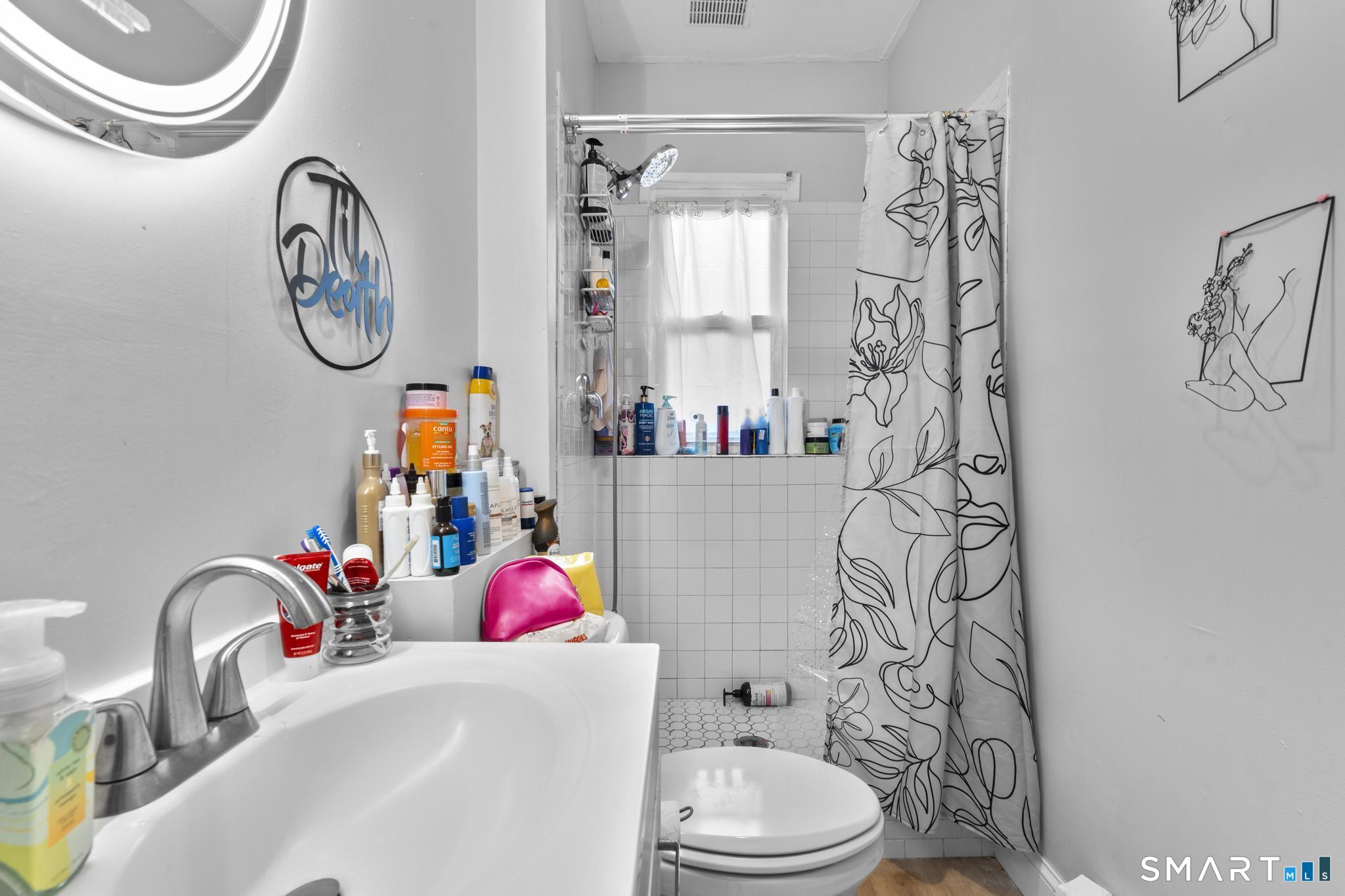 103 Walnut Street Waterbury, CT 06704 - Photo 32 of 38