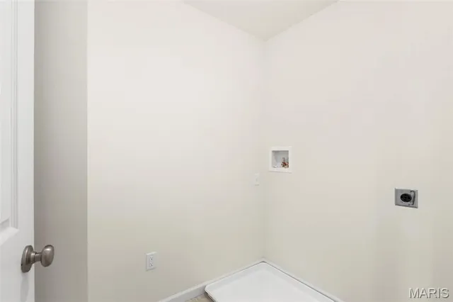 $339,900 | 43 Fairmount Grv Drive, St. Peters, MO 63376