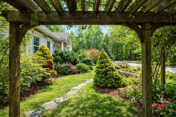 $725,000 | 40 Mahlon Avenue, Gorham, ME 04038