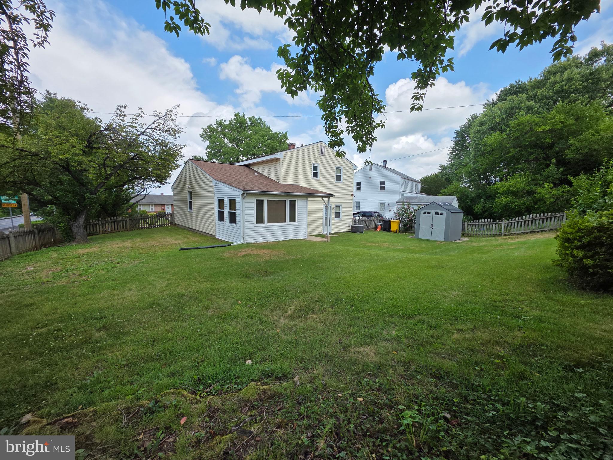 327 Ardmore Road Linthicum Heights, MD 21090 - Photo 8 of 37 Gallery Image 8