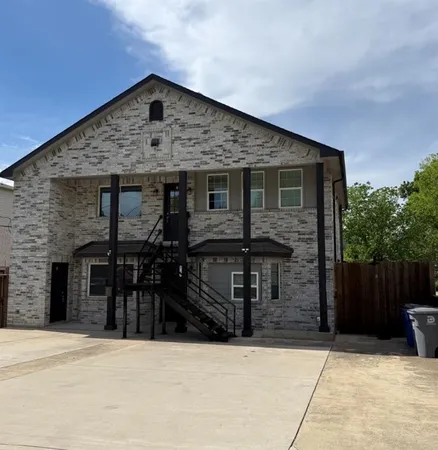 $1,900 | 2311 Vagas Street, Unit A1, Dallas, TX 75219