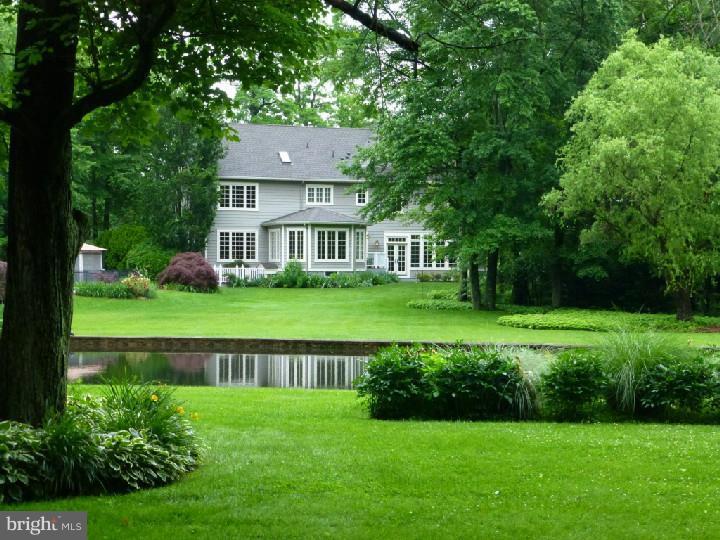504 North Stanwick Road Moorestown, NJ 08057 - Photo 2 of 24