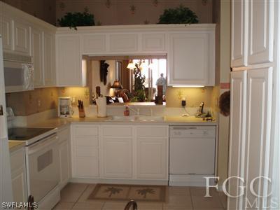 170 Lenell Road, Unit 703E Fort Myers Beach, FL 33931 - Photo 9 of 10 Gallery Image 9