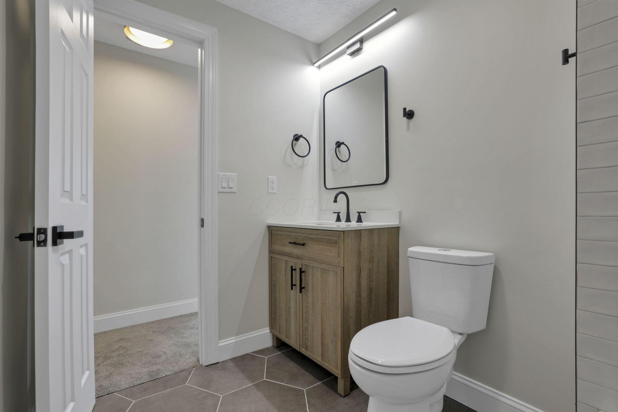 5273 Hayes Road Groveport, OH 43125 - Photo 54 of 89 Second full bathroom