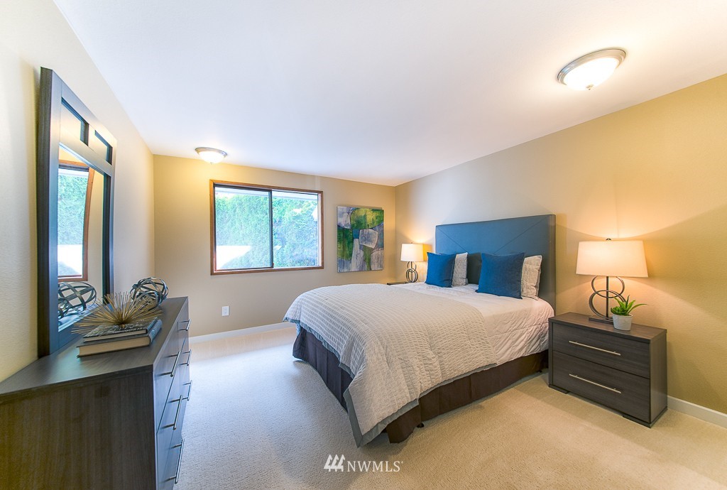7017 165th Place Southwest Edmonds, WA 98026 - Photo 10 of 23