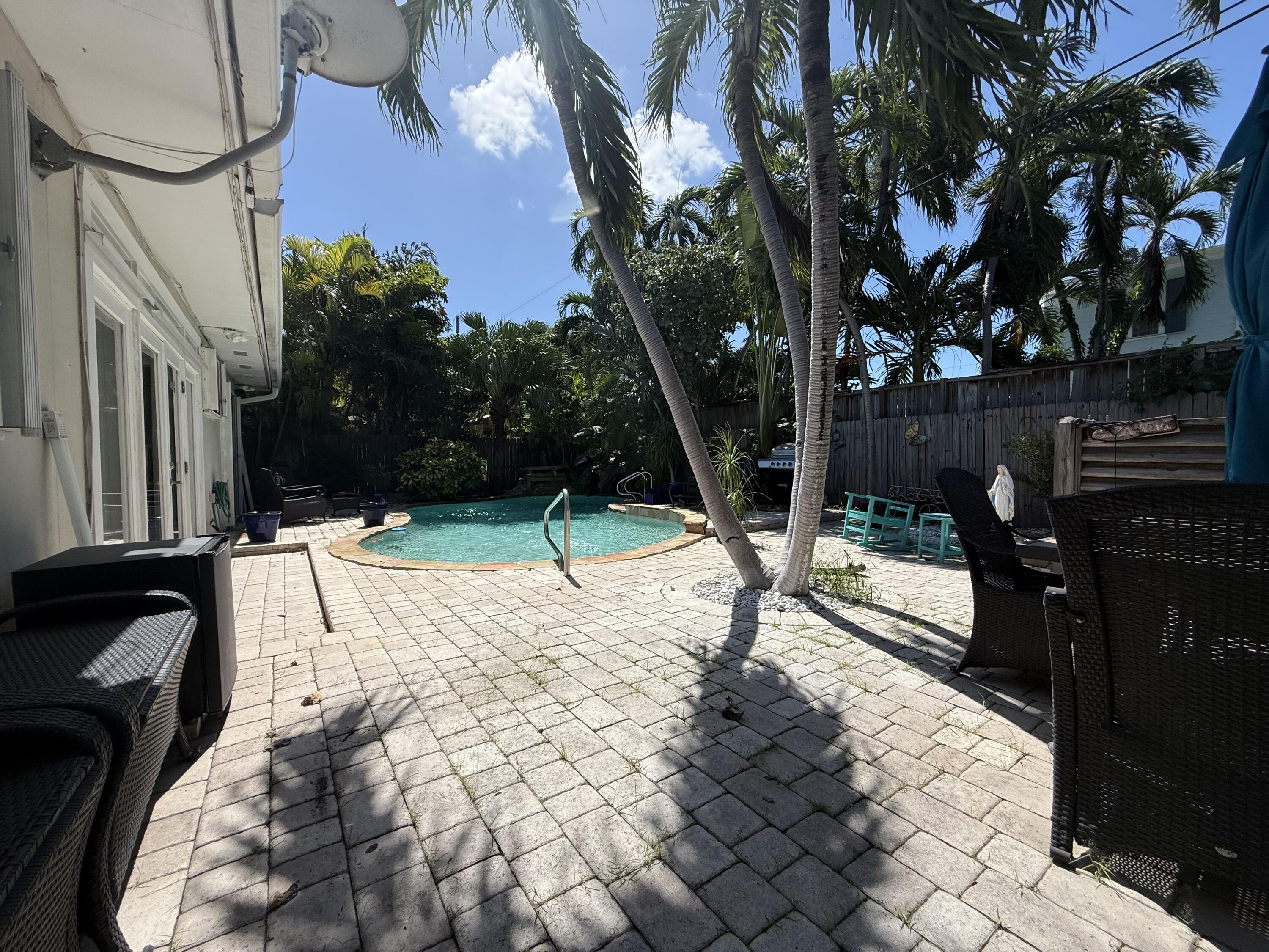 1010 17th Terrace Key West, FL 33040 - Photo 3 of 13 IMG_9593