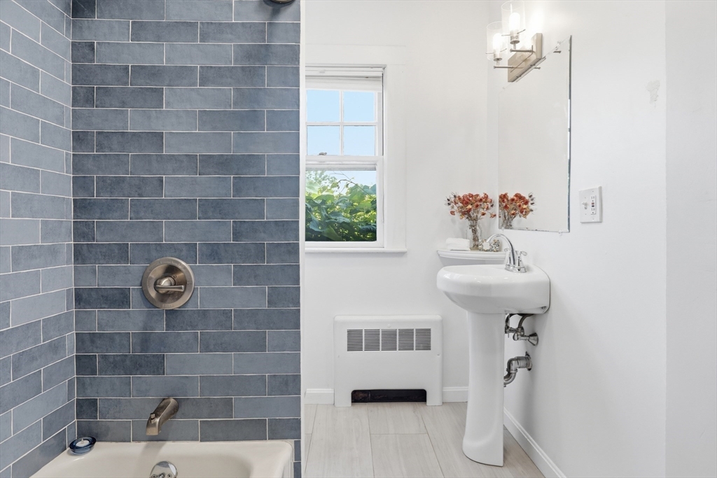 175 Central Street Concord, MA 01742 - Photo 14 of 34