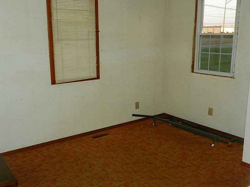 13601 State Road Wapakoneta, OH 45895 - Photo 10 of 13