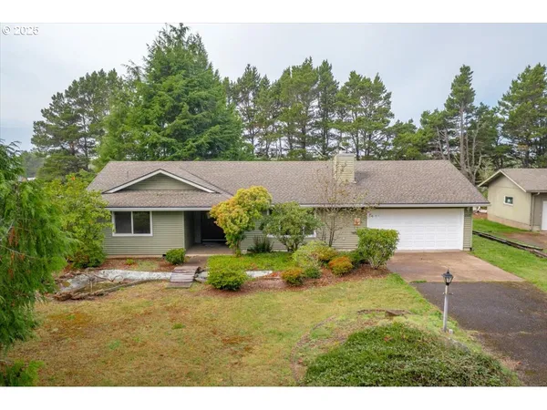$399,000 | 2520 South Crestline Drive, Waldport, OR 97394