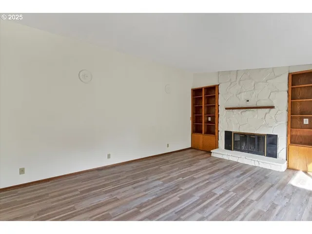 $399,000 | 2520 South Crestline Drive, Waldport, OR 97394