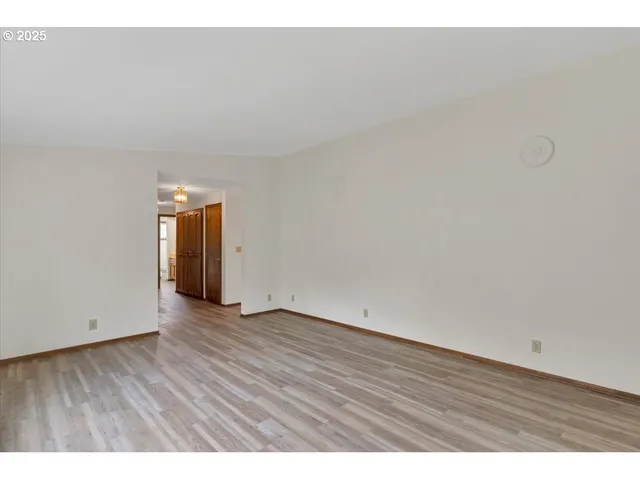 $399,000 | 2520 South Crestline Drive, Waldport, OR 97394