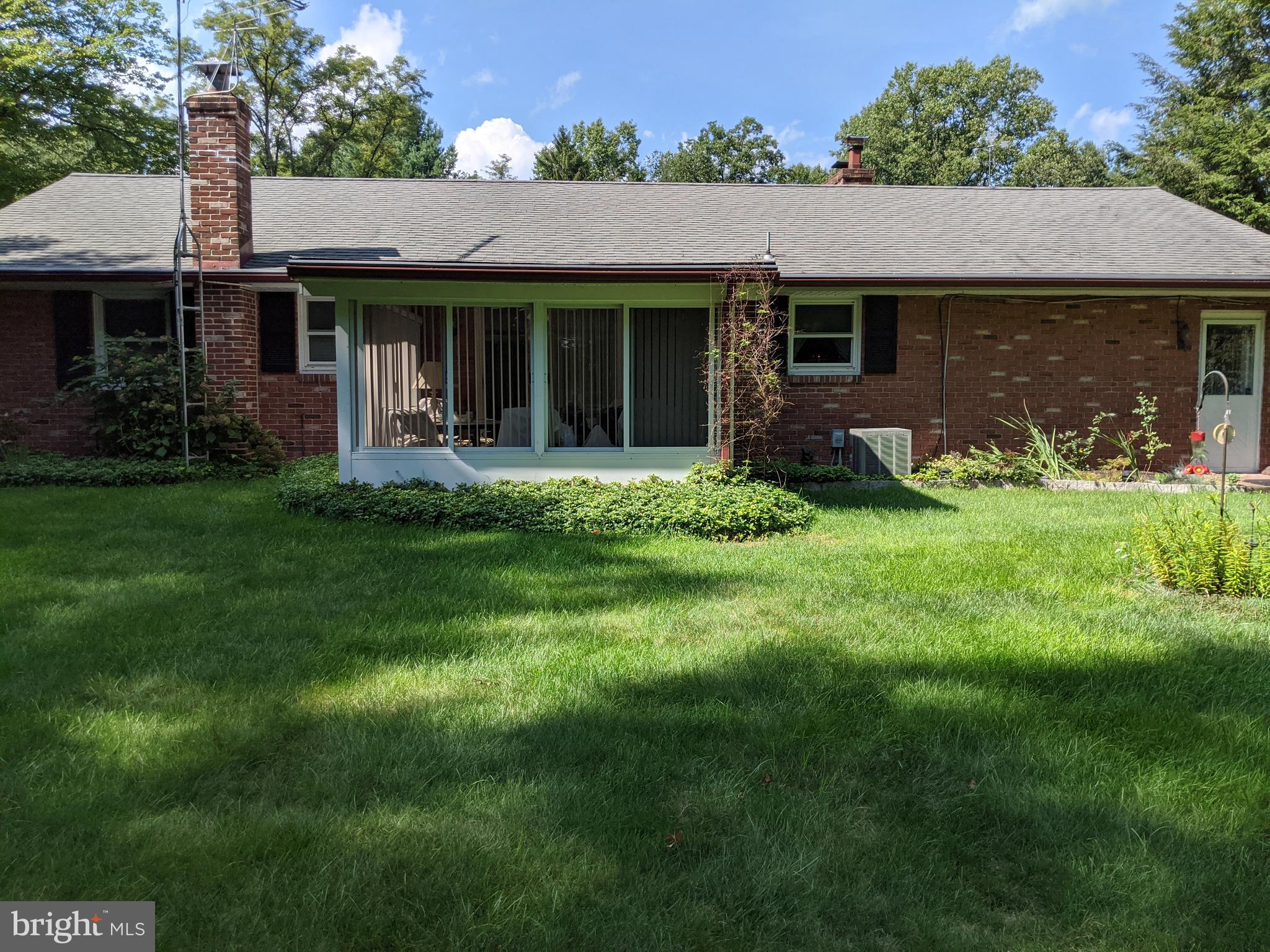 124 Timber Road Lebanon, PA 17042 - Photo 2 of 19 Rear of Home with Sunroom