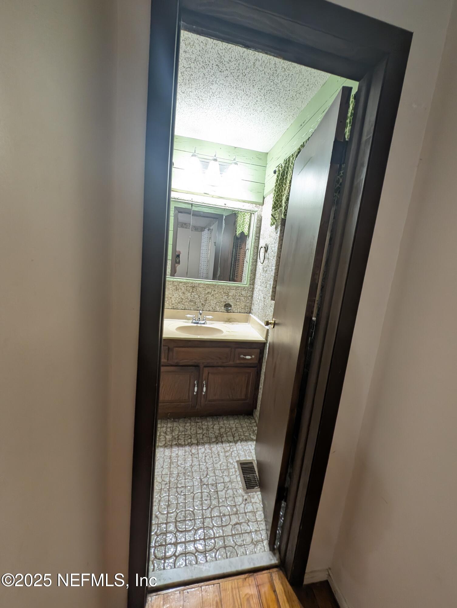 183 Sherman Dr Circle, Unit A Interlachen, FL 32148 - Photo 15 of 22 183 A SHERMAN DR CIR 14