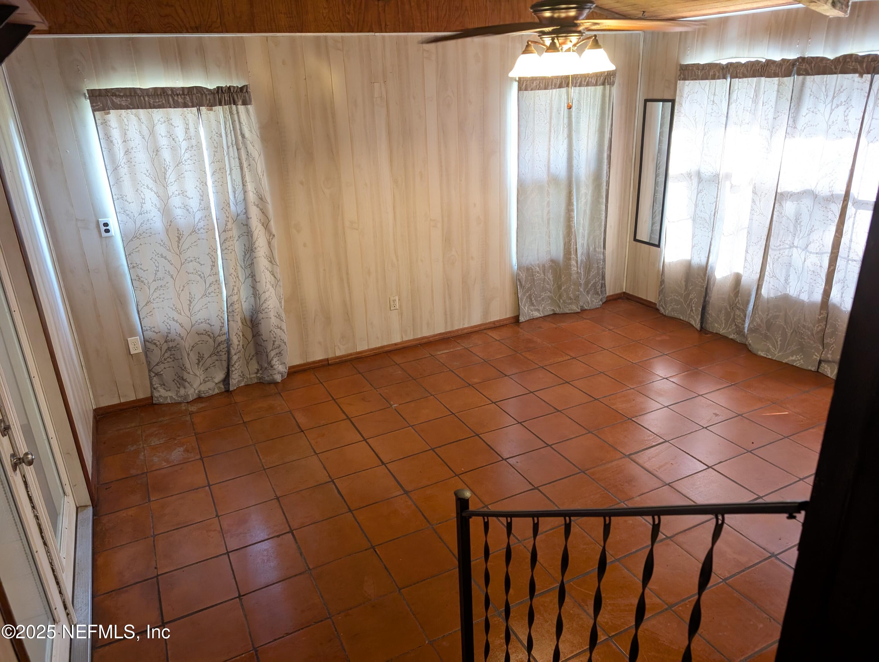 183 Sherman Dr Circle, Unit A Interlachen, FL 32148 - Photo 3 of 22 183 A SHERMAN DR CIR 3