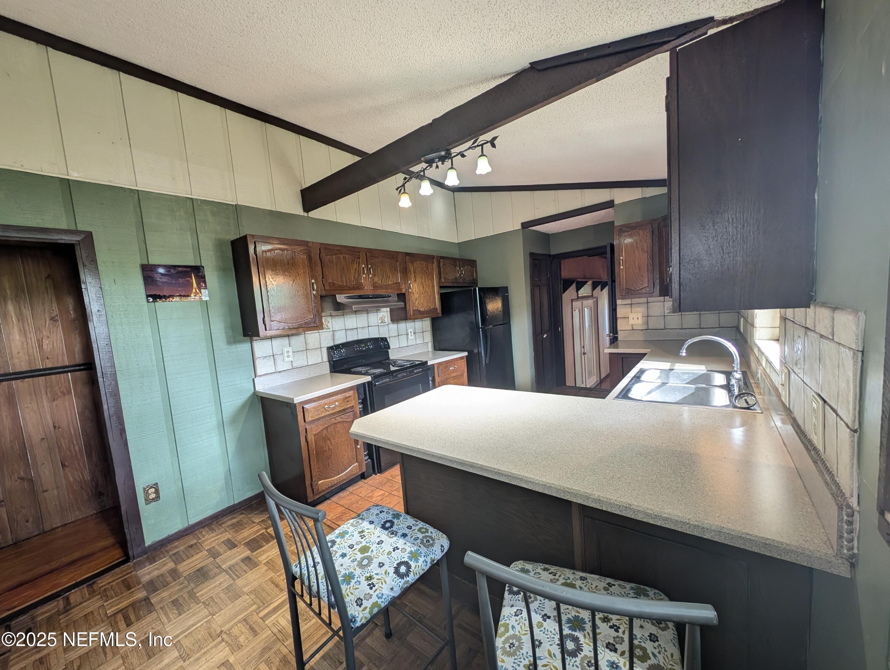 183 Sherman Dr Circle, Unit A Interlachen, FL 32148 - Photo 8 of 22 183 A SHERMAN DR CIR 9