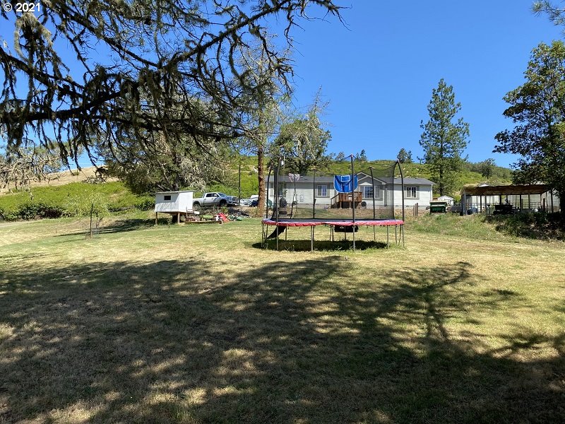 151 Whistlers Park Road Roseburg, OR 97470 - Photo 23 of 30