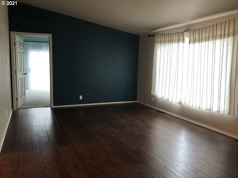 151 Whistlers Park Road Roseburg, OR 97470 - Photo 6 of 30