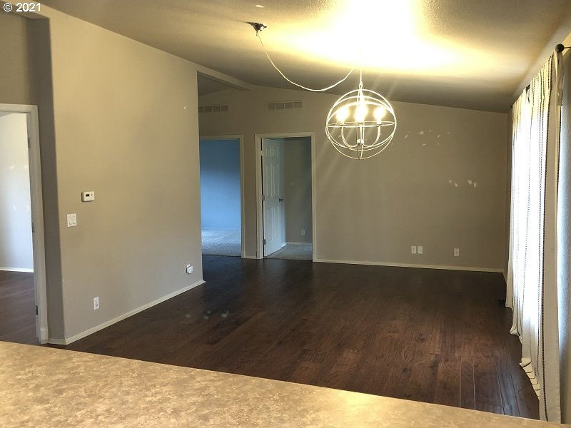 151 Whistlers Park Road Roseburg, OR 97470 - Photo 10 of 30