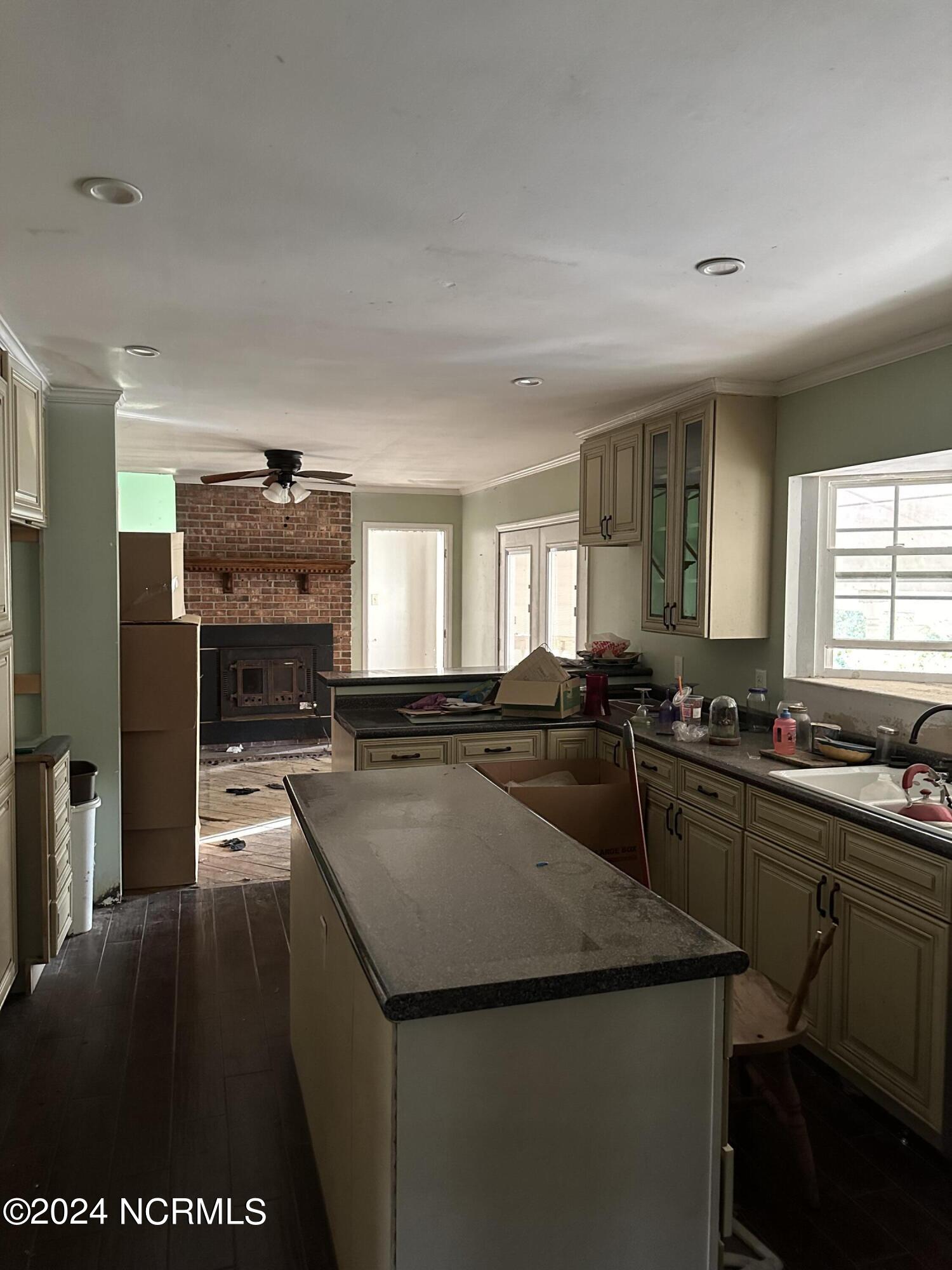 709 Decatur Road Jacksonville, NC 28540 - Photo 12 of 30 709 Decatur-26