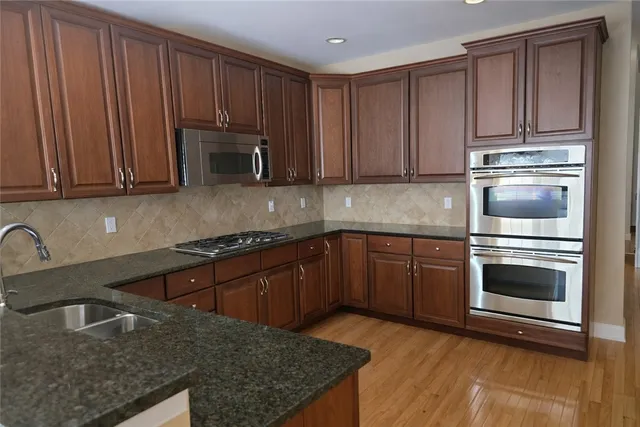 $639,900 | 419 Albion Road, Unit 10, Lincoln, RI 02865