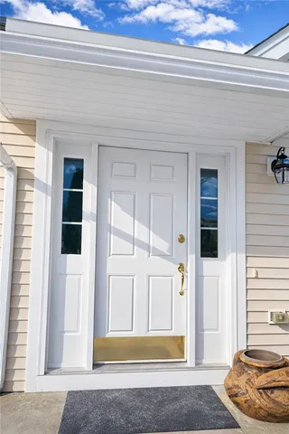 $639,900 | 419 Albion Road, Unit 10, Lincoln, RI 02865