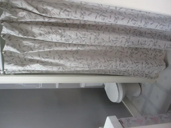 a close view of sink and tap