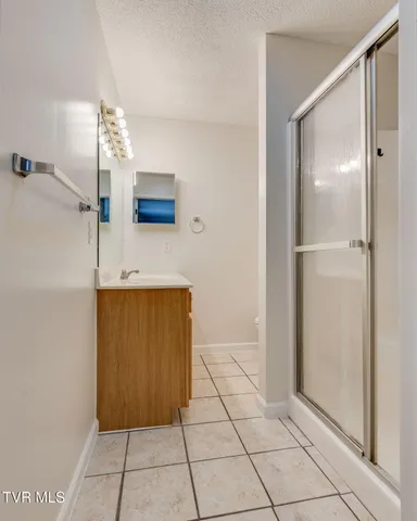 $399,900 | 180 Kincheloe Road, Fall Branch, TN 37656