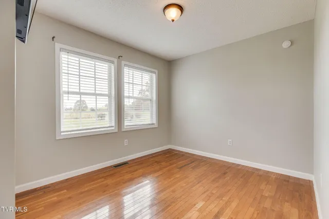 $399,900 | 180 Kincheloe Road, Fall Branch, TN 37656