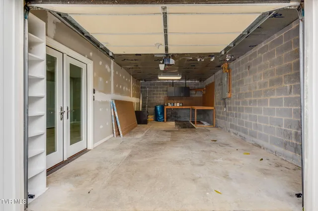 $399,900 | 180 Kincheloe Road, Fall Branch, TN 37656